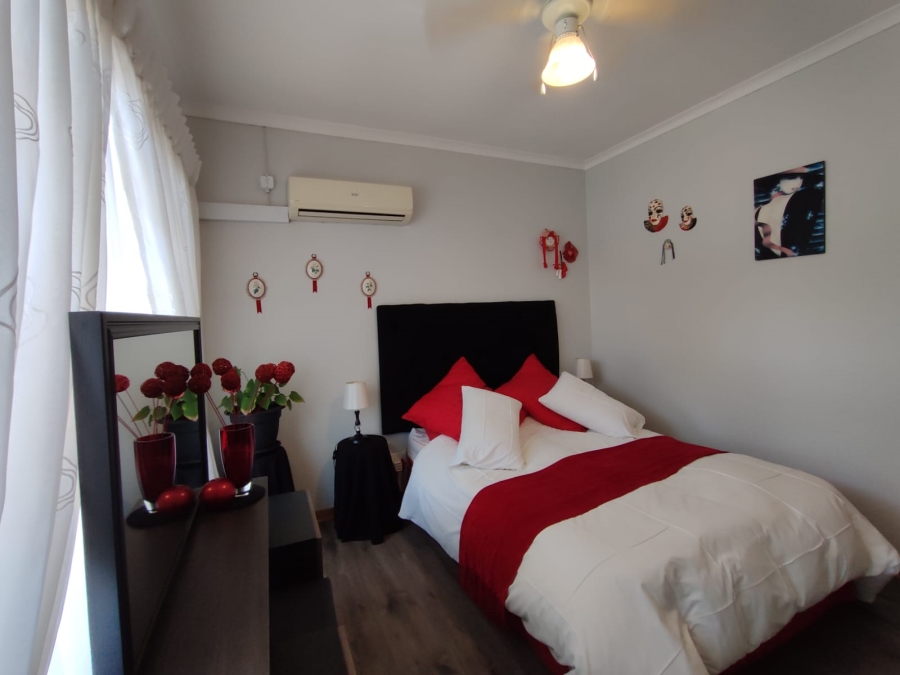 3 Bedroom Property for Sale in Flimieda North West